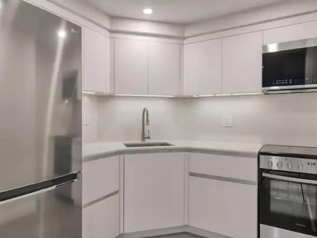 Apartment for rent in St. Leonard's, Quebec