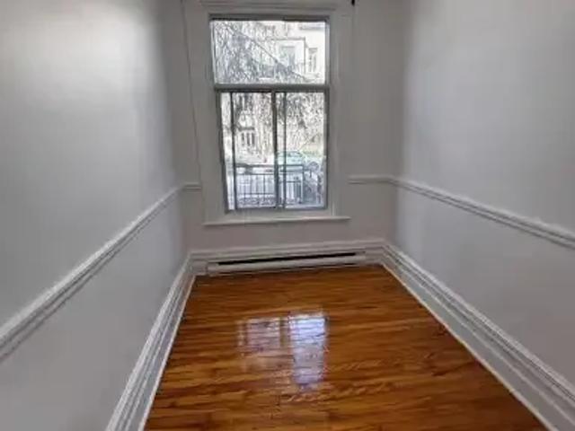 Apartment for rent in St. Leonard's, Quebec