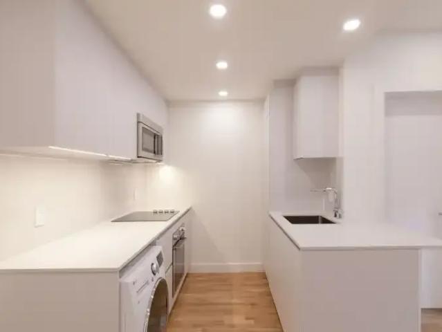 Apartment for rent in St. Leonard's, Quebec