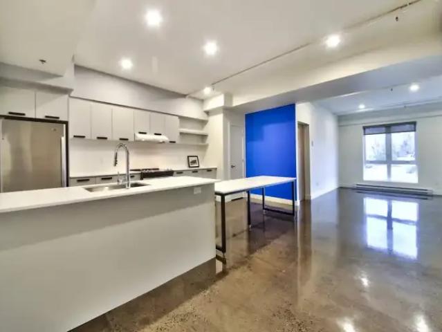 Apartment for rent in St. Leonard's, Quebec