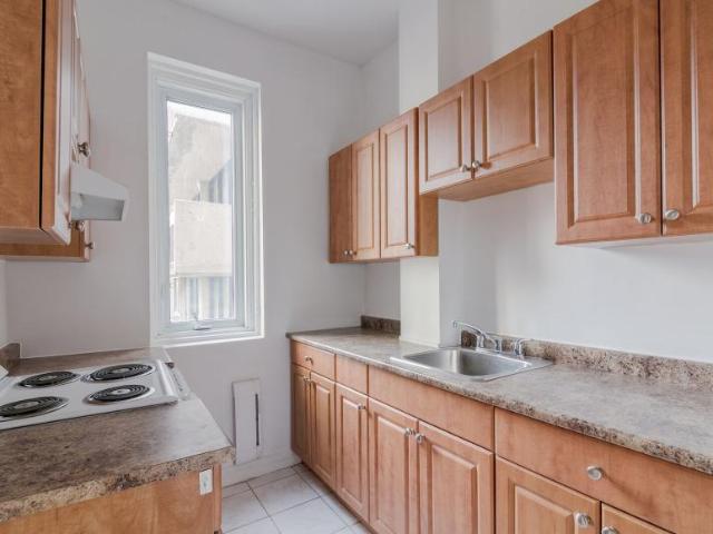 Apartment for rent in St. Leonard's, Quebec