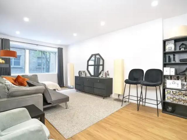 Apartment for rent in St. Leonard's, Quebec