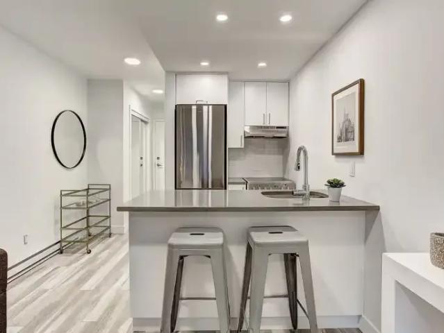 Apartment for rent in St. Leonard's, Quebec