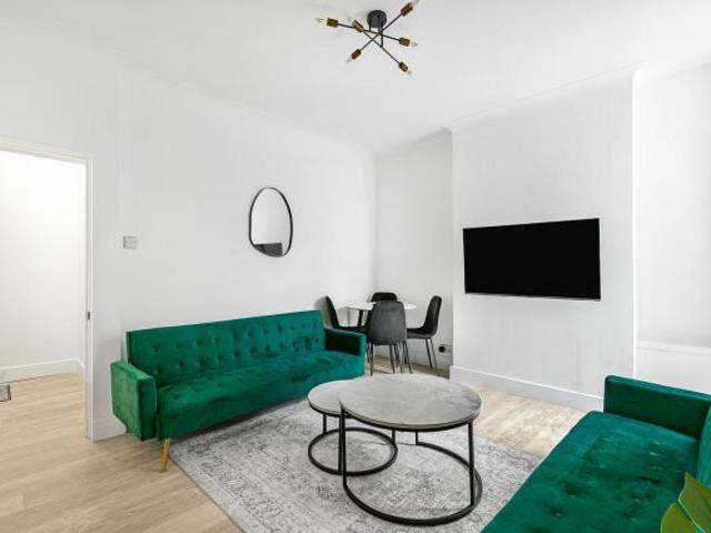 Apartment for rent in New Malden, Greater London