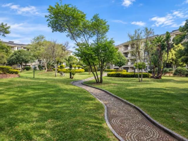 Apartment for sale in Noordwyk, City of Johannesburg Metropolitan Municipality