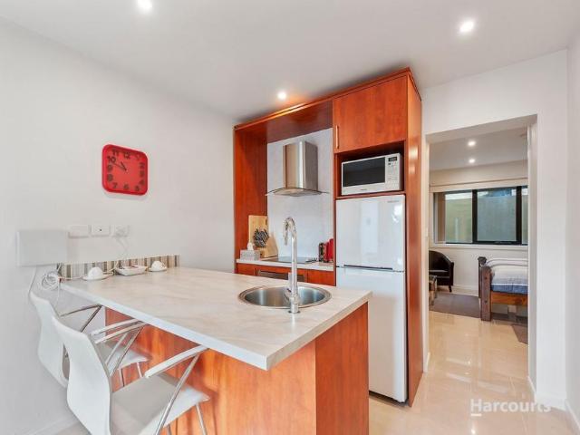 Apartment for rent in North Hobart, Hobart