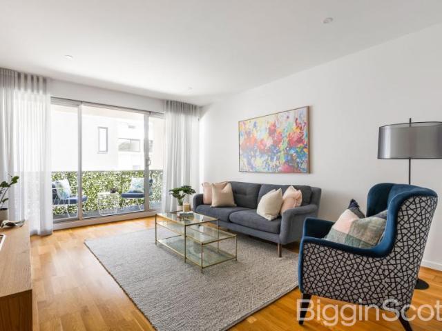 Apartment for sale in Port Melbourne, Melbourne