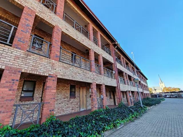 Apartment for sale in Dr Kenneth Kaunda, North West