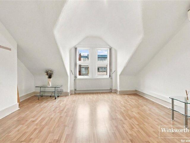 Apartment for rent in Cat Hill, England