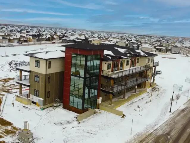 Apartment for rent in The Greens on Gardiner, Regina