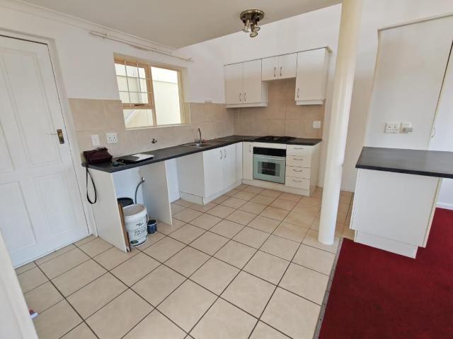 Apartment for rent in Table View, Cape Town