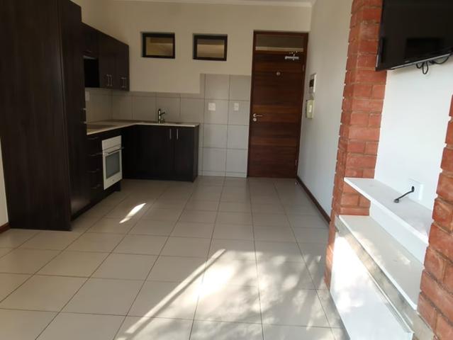 Apartment for rent in North & Sandton, Randburg