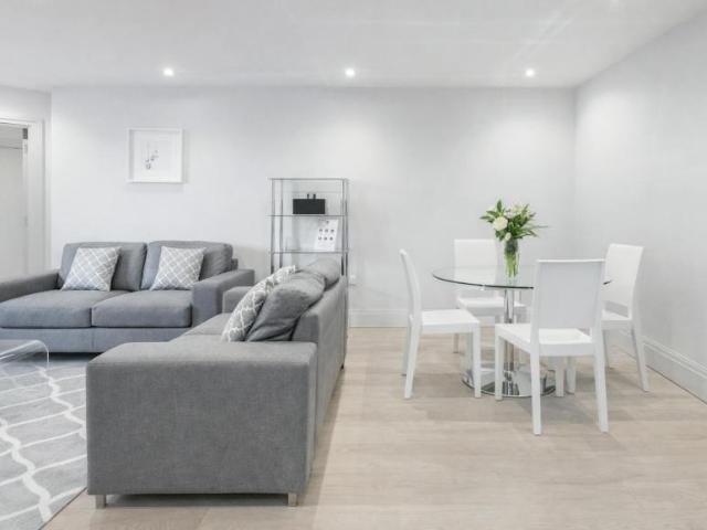 Apartment for rent in St Margarets, Greater London
