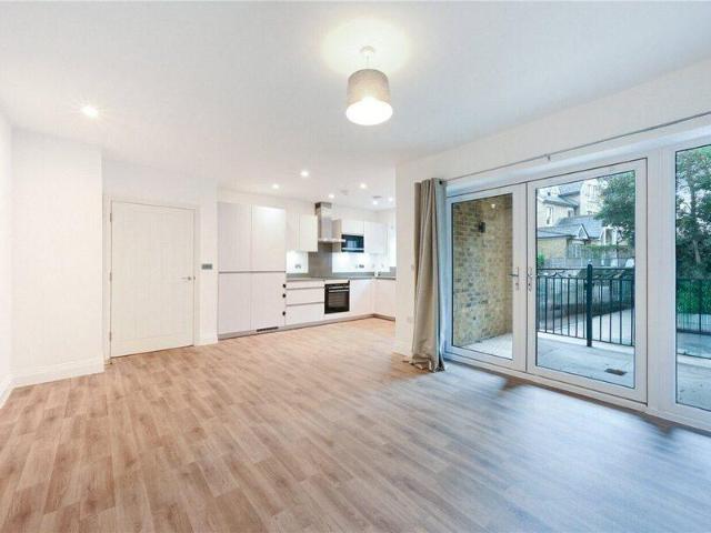 Apartment for sale in Lennard Road Allotments, Greater London