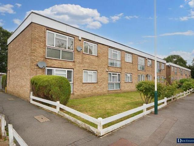 Apartment for sale in Romford, Havering