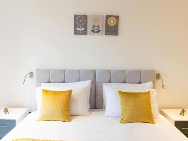 Apartment for rent in St Albans, Five Acres