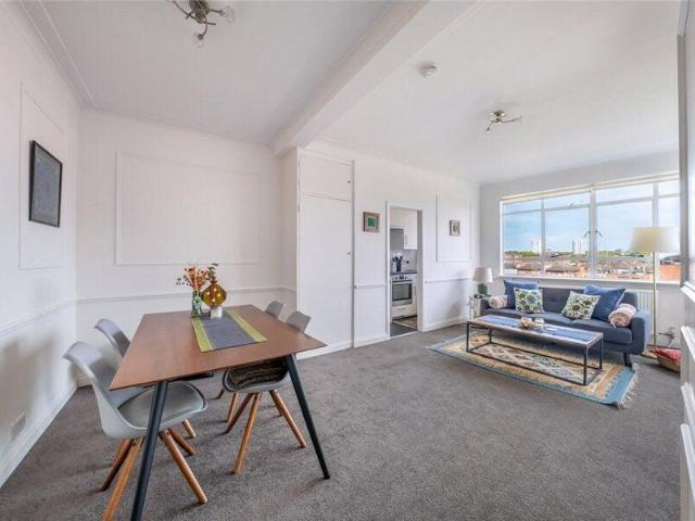 Apartment for sale in City of Westminster, Greater London