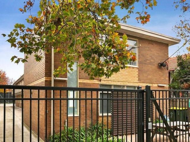 Apartment for rent in St Kilda East, Melbourne
