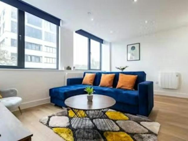 Apartment for rent in Gorse Hill, Trafford Park