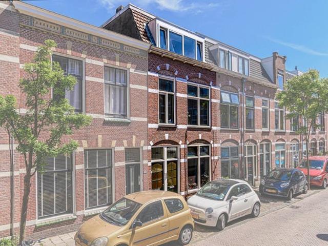 Appartement te huur in Noord, Zuid Holland