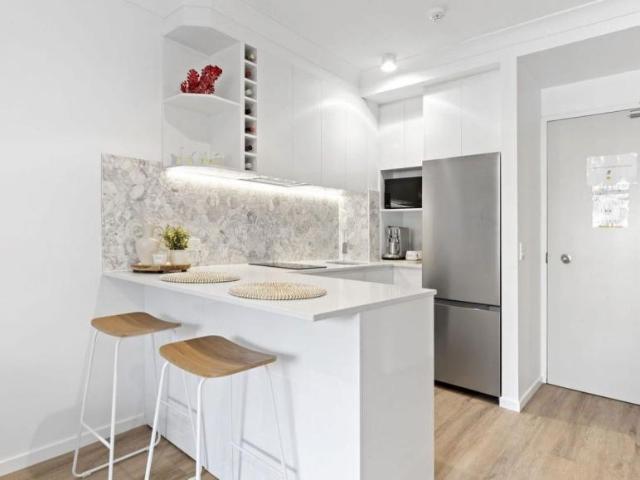 Apartment for sale in Surfers Paradise, Gold Coast City