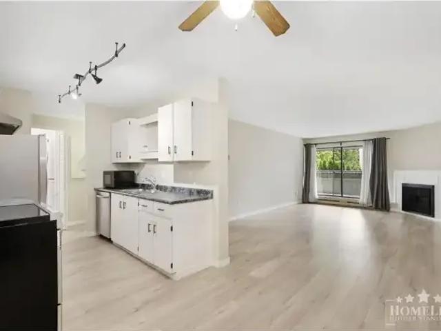 Apartment for rent in Surrey, British Columbia