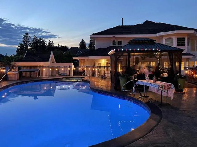 Apartment for rent in Surrey, British Columbia