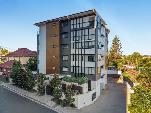 Apartment for sale in Taringa, Greater Brisbane