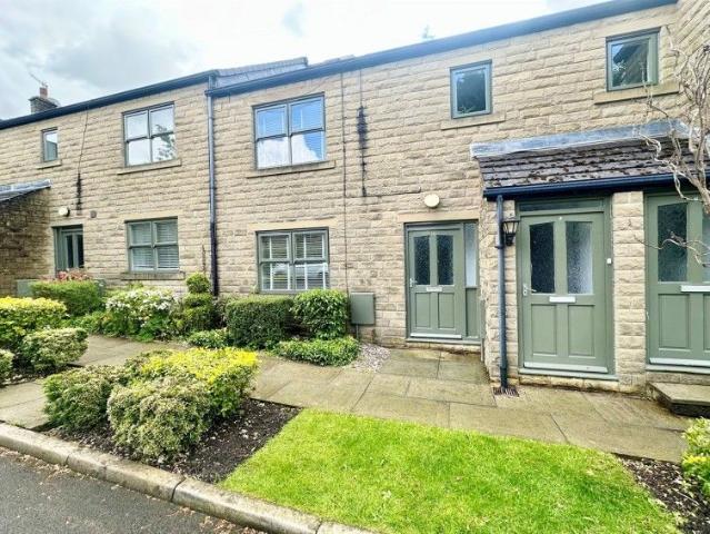Apartment for rent in Whitfield, Charlesworth