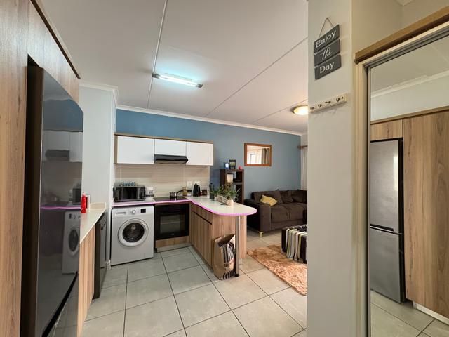 Apartment for rent in Princess Grant, Kwazulu-natal
