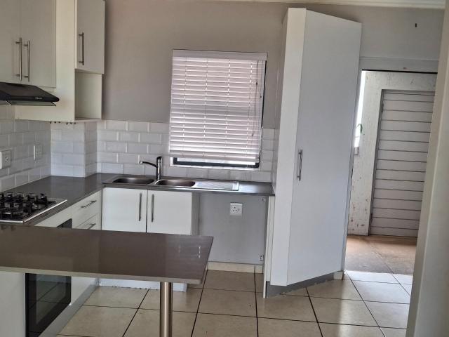 Apartment for rent in Princess Grant, Kwazulu-natal