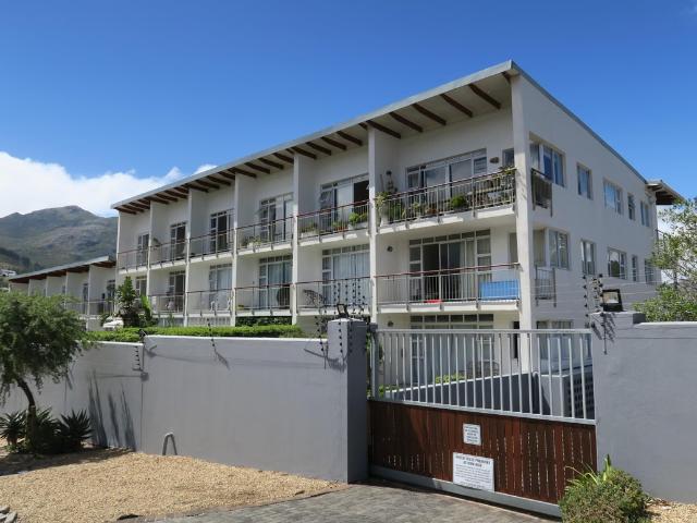 Apartment for rent in Hout Bay, Western Cape