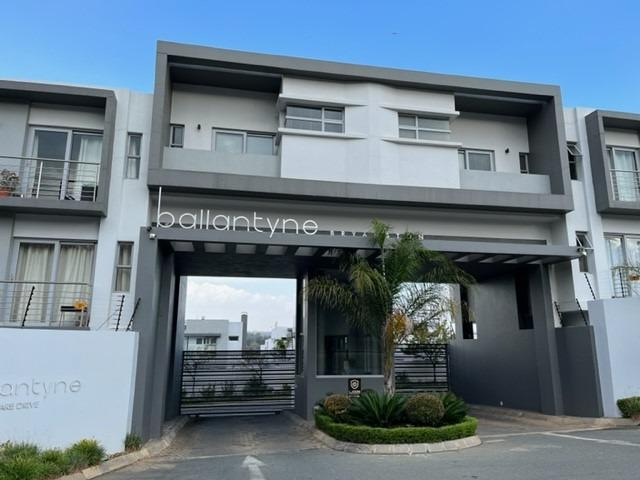 Apartment for rent in River Club, Randburg