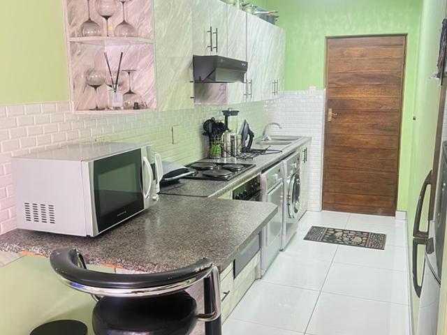 Apartment for rent in Albermarle, City of Ekurhuleni Metropolitan Municipality