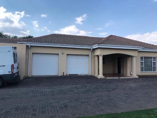 Apartment for rent in Erasmia, Pretoria