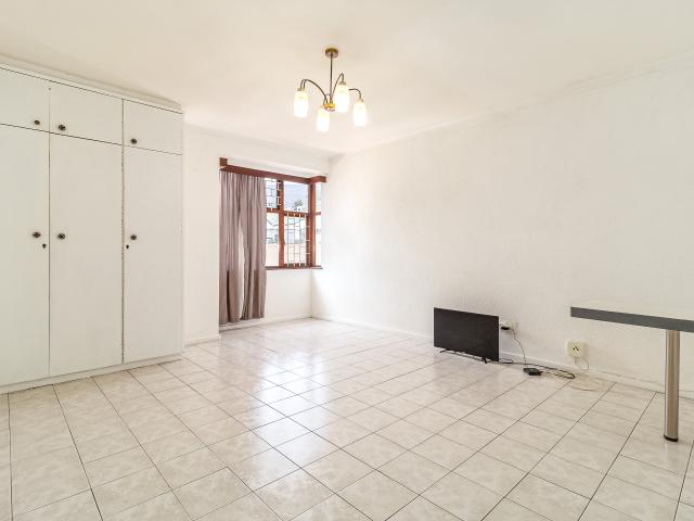 Apartment for rent in Cape Town Ward 115, Cape Town
