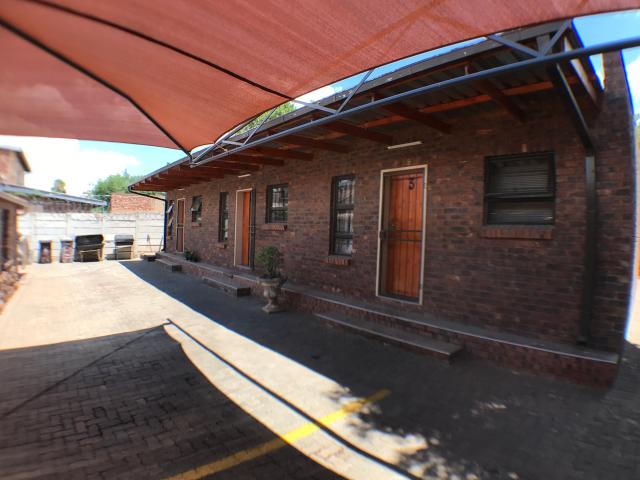 Apartment for rent in Waterkloof, Gauteng