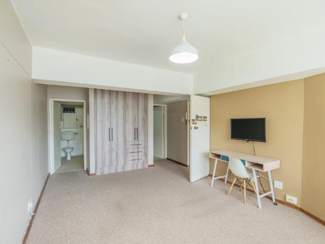 Apartment for rent in South End, Gqeberha (Port Elizabeth)