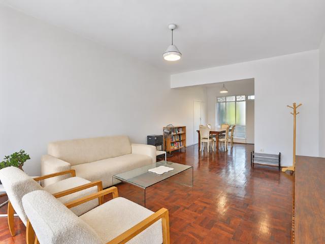 Apartment for rent in Illovo, Rosebank