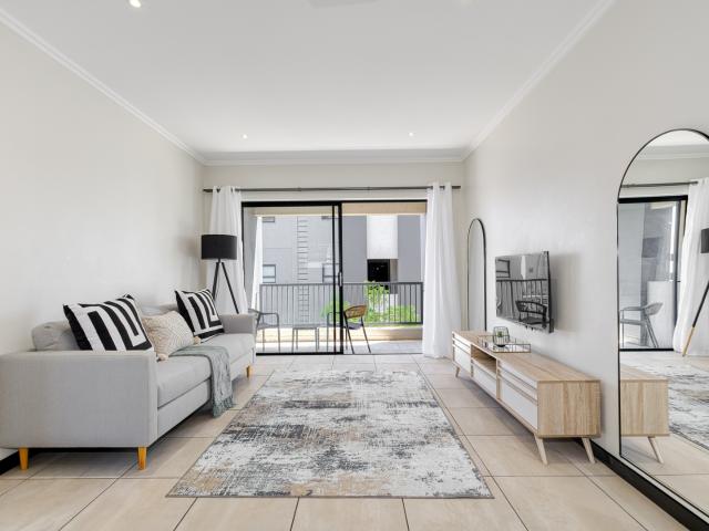 Apartment for rent in Lone Hill, Randburg