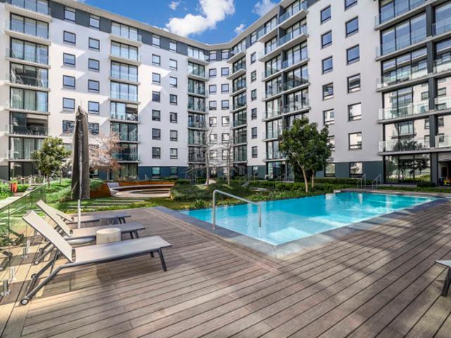 Apartment for rent in Birnam Park, Rosebank