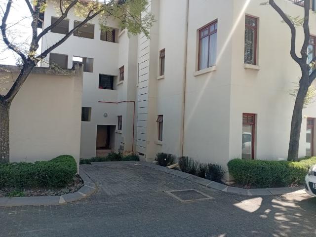 Apartment for rent in Paulshof, Randburg