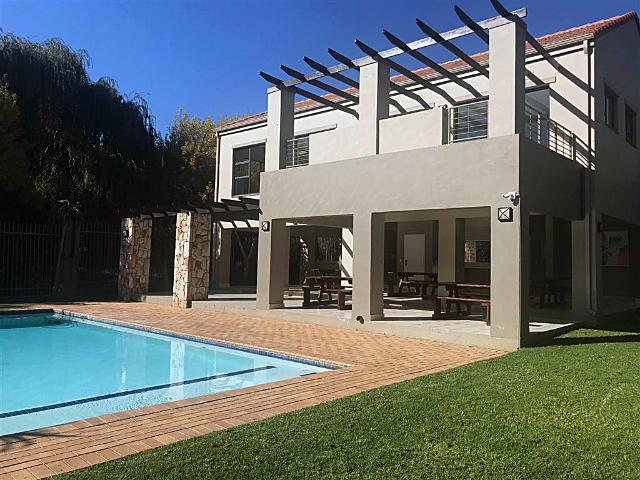 Apartment for rent in Paulshof, Randburg