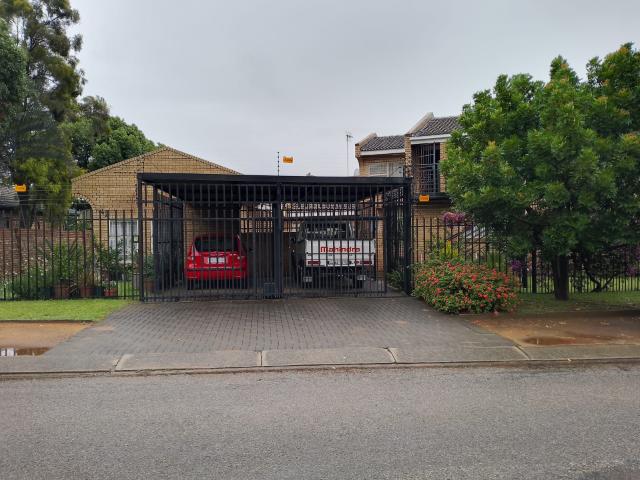 Apartment for rent in Waterkloof, Gauteng