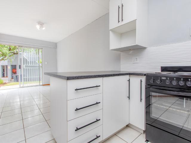 Apartment for rent in Nooitgedacht, Gauteng