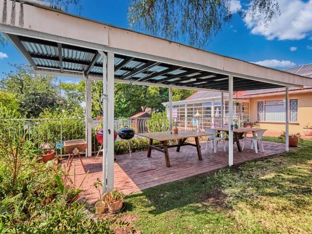 Apartment for rent in Nooitgedacht, Gauteng