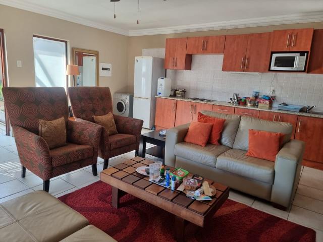 Apartment for rent in Silver Lakes Golf Estate, City of Tshwane Metropolitan Municipality