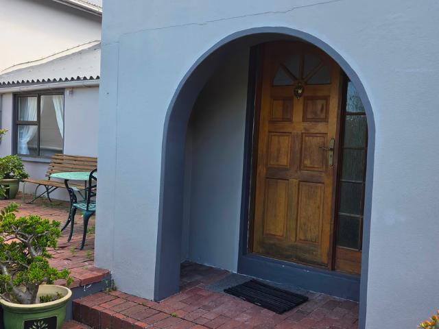 Apartment for rent in Hout Bay, Western Cape