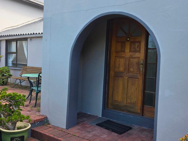 Apartment for rent in Hout Bay, Western Cape