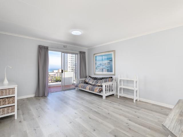 Apartment for rent in Bloubergrant, City of Cape Town